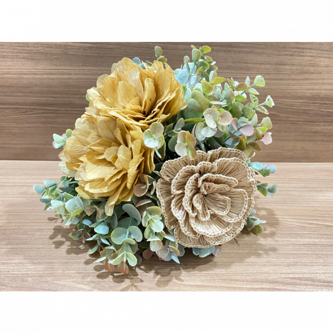 Mini Bouquet Bege com Flor Crochê